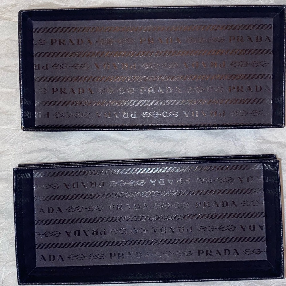 Prada Box - Picture 3 of 3